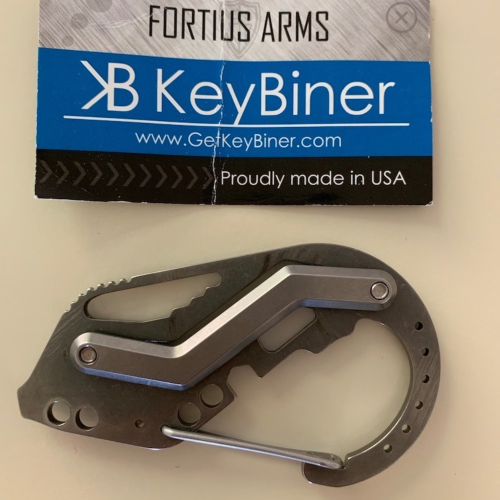 Fortius Arms Titanium Keybiner + Extra Key clip